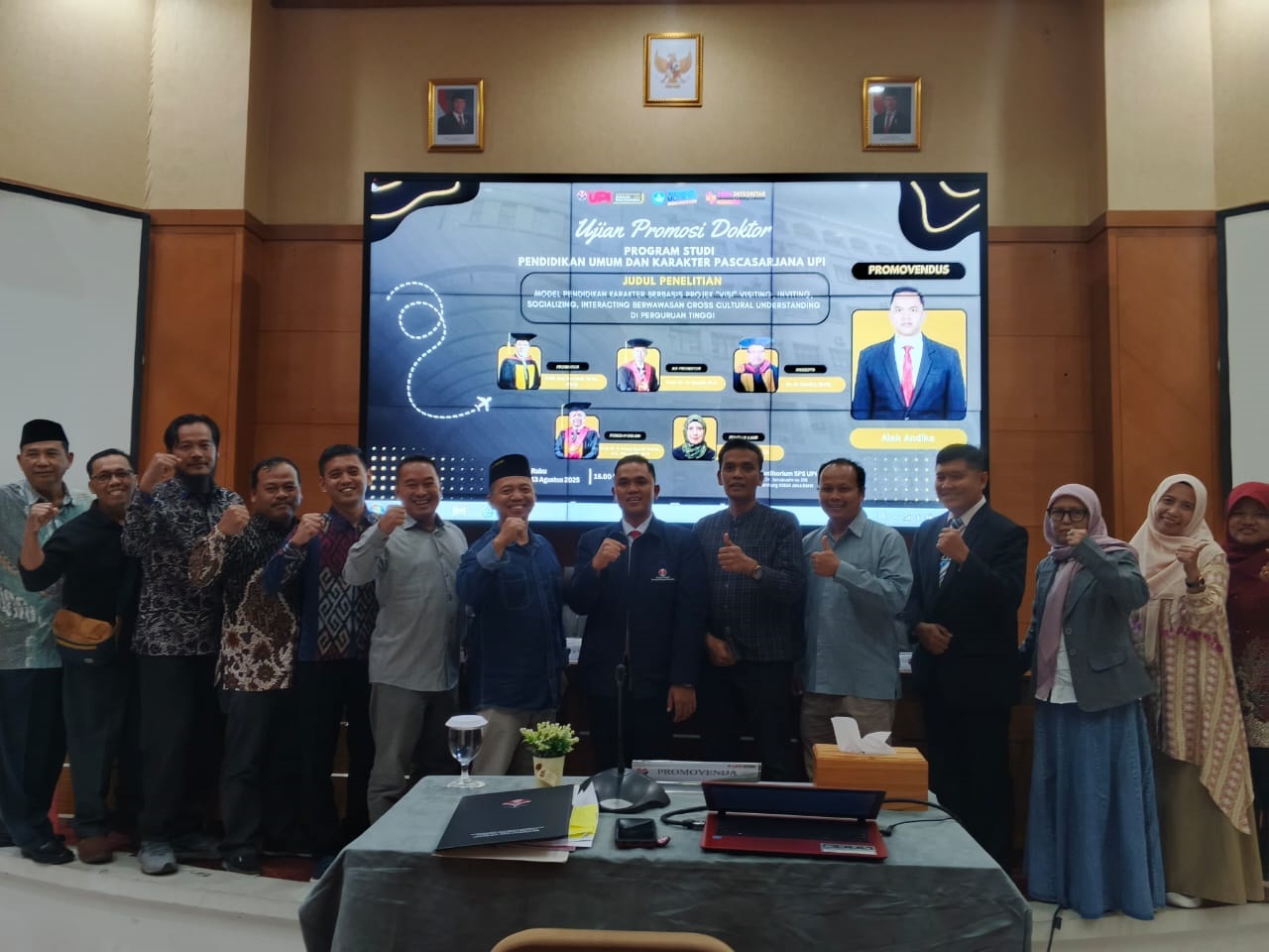 Dekan UMNU Kebumen Raih Gelar Doktor Pendidikan Karakter di UPI Bandung